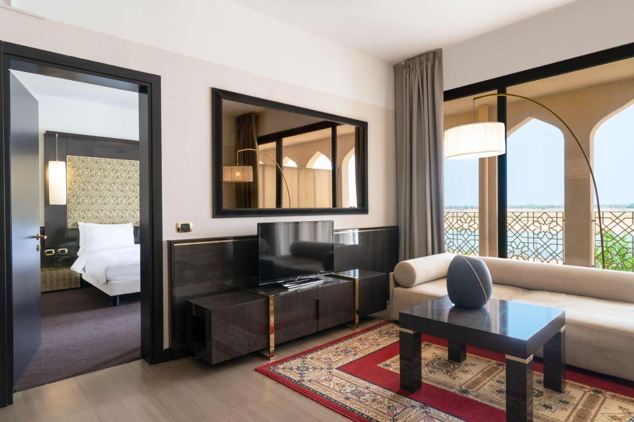 Radisson Blu Hotel N'Djamena Exterior photo